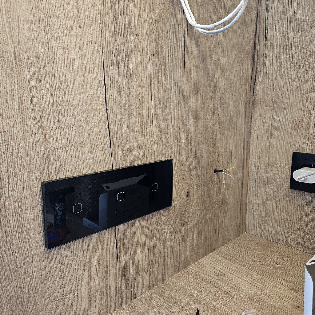 Okos érintőkapcsoló